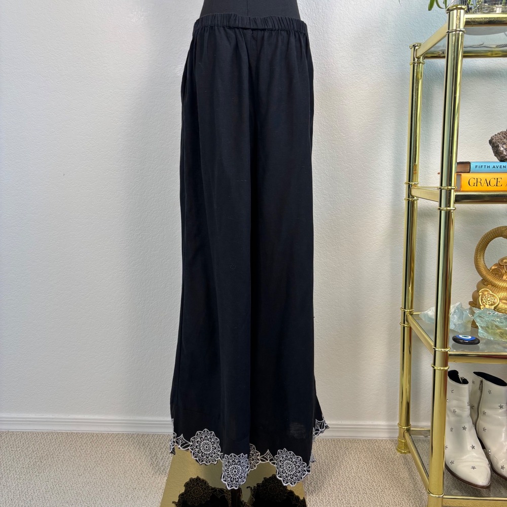 Midnight Sky Black Linen Blend Wide Leg Crop Pants White Lace Hem, Large Lagen - Picture 6 of 16